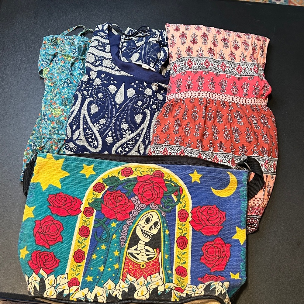 4pc Dress & Bag Fun size lot! small & med, all in ex cond
